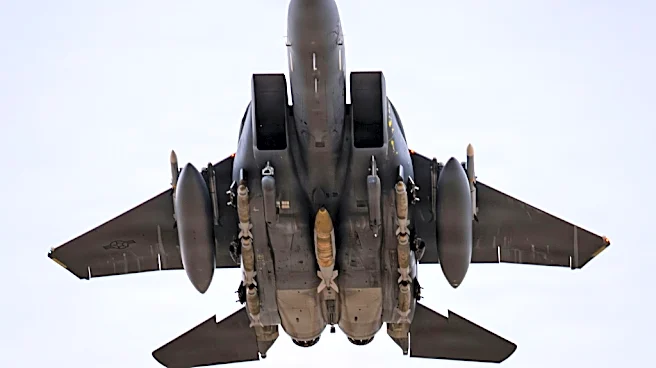 Tripulante de avión caza de EEUU que se estrelló en Irán es buscado por ambos bandos