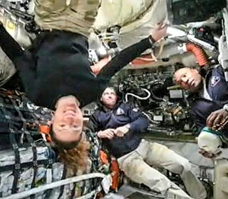 58 tortillas, cinco salsas picantes y un baño: la vida en la nave espacial Orión