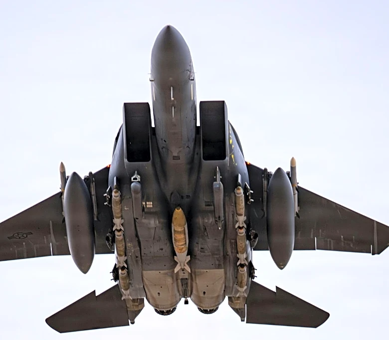 Trump amenaza con desatar el "infierno" si Irán no reabre el estrecho de Ormuz