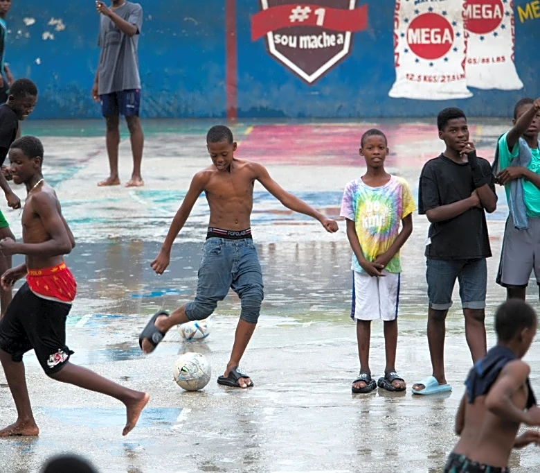 Aumentan los riesgos para la economía haitiana, advierte el FMI