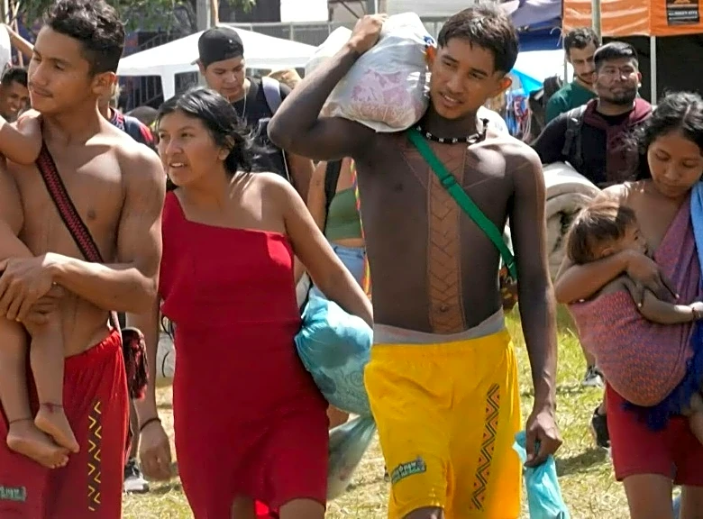 Indígenas llegan a Brasilia en reclamo por tierras