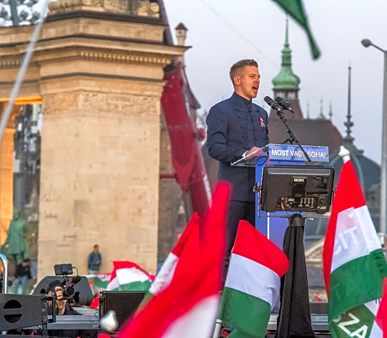 Peter Magyar, un antiguo allegado al gobierno que promete cambio en Hungría