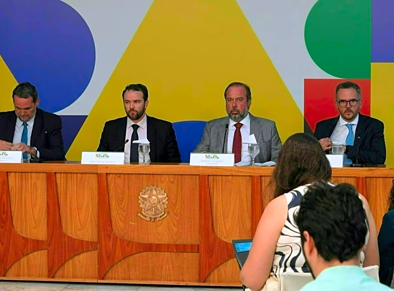 Brasil anuncia medidas contra el aumento de los combustibles por la guerra en Oriente Medio