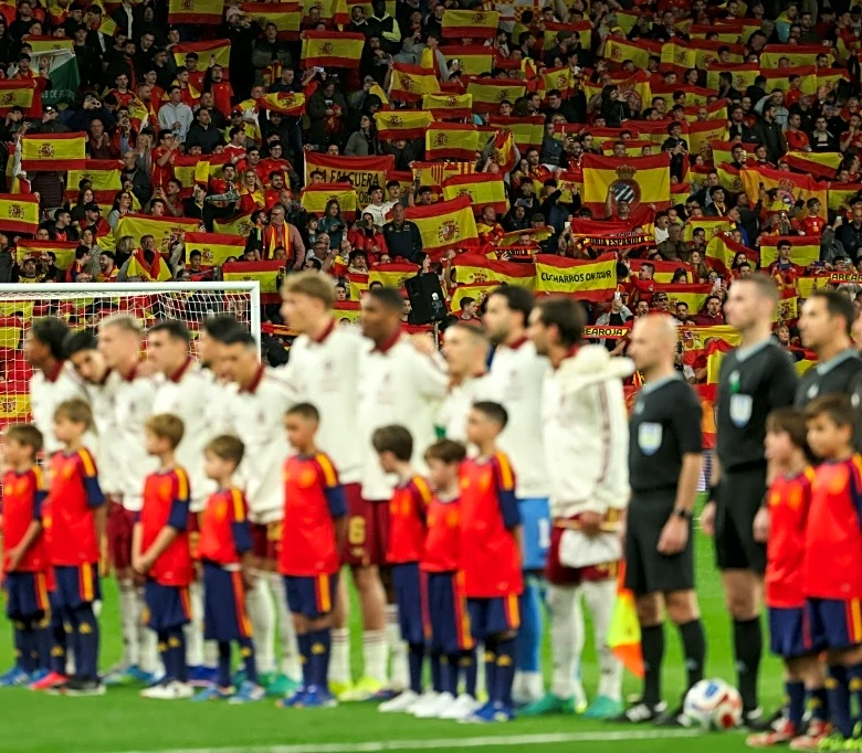 La FIFA abre expediente a la RFEF por los cánticos islamófobos en el España-Egipto