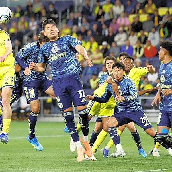 El LAFC deja en la lona al campeón Cruz Azul en cuartos de Concachampions