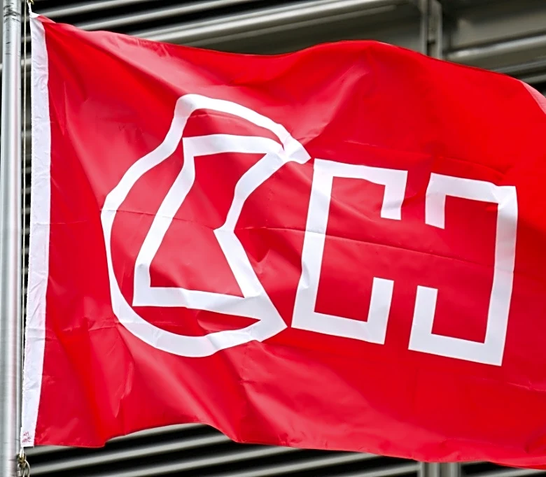 La filial de Hutchison demanda a Maersk por asumir la operación de un puerto en el canal de Panamá