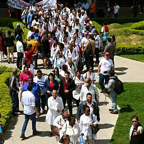 El presidente de la CIDH ve elementos de trabajo forzoso en misiones médicas cubanas