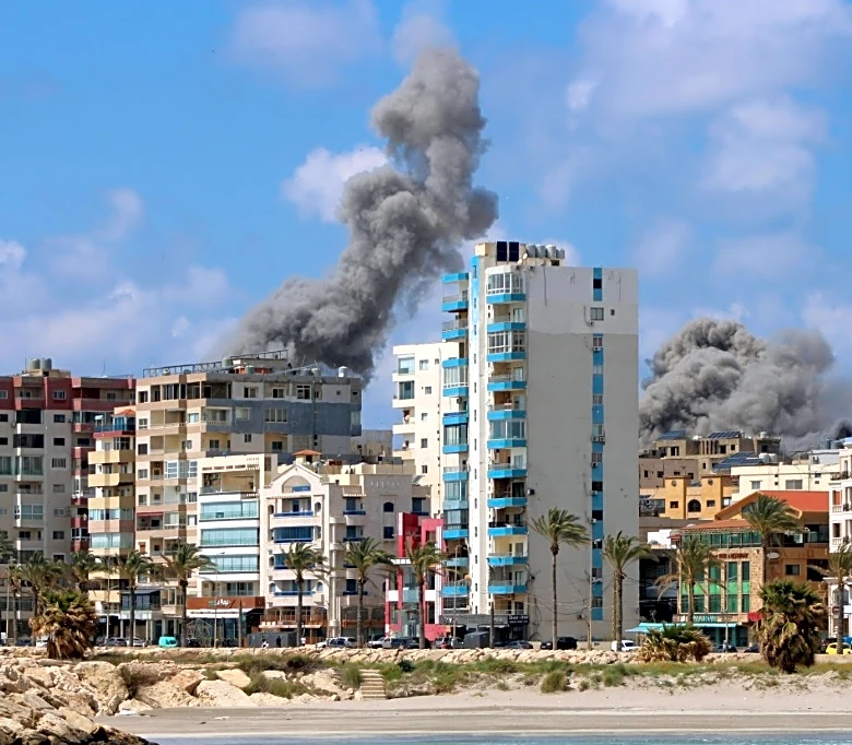 EEUU e Irán observan una precaria tregua pero continúan los bombardeos en Líbano y el Golfo