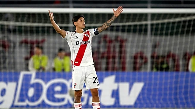 Con diez hombres, River le arranca empate a Blooming en su regreso a la Sudamericana