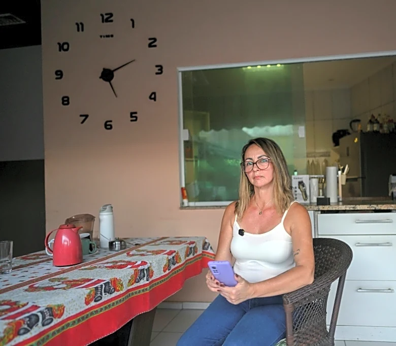 Apuñalada por decir "no": ¿La misoginia online alimenta la violencia en Brasil?