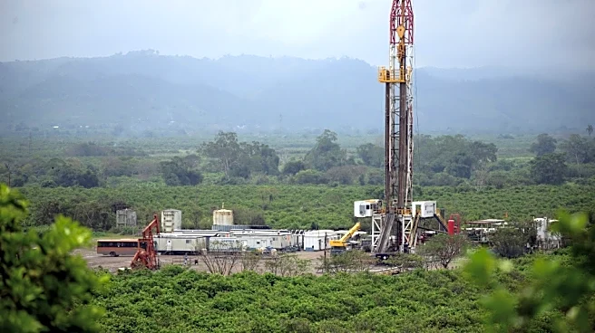 La explotación de gas natural con "fracking" inquieta a campesinos en México