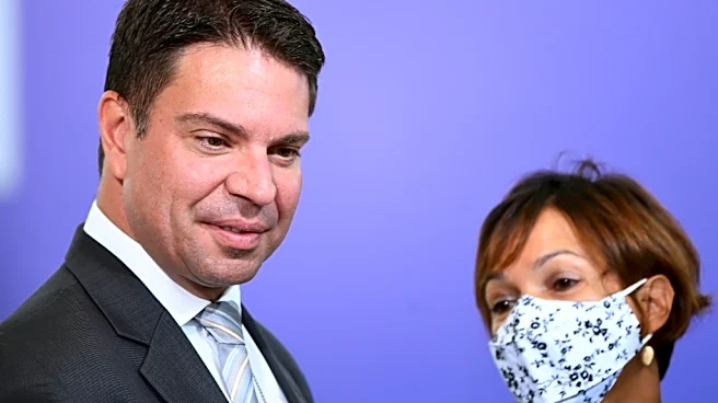 El exjefe de inteligencia de Brasil condenado por golpismo sale de prisión en EEUU