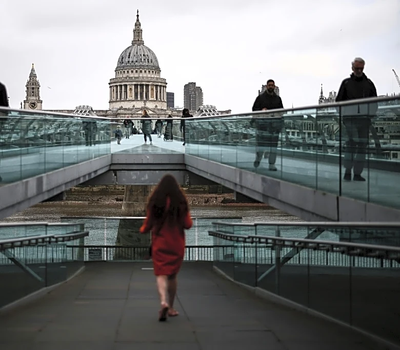 El PIB británico registra un sorpresivo aumento del 0,5% en febrero, antes de la guerra