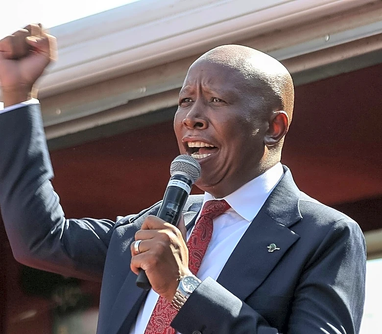 El opositor sudafricano Julius Malema, condenado a cinco años de cárcel