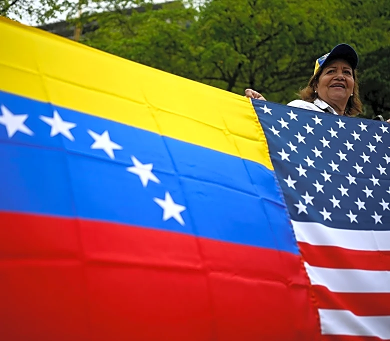 Manifestantes piden ante embajada de EEUU en Venezuela elecciones y ajustes salariales
