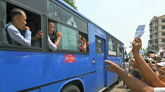 El expresidente de Birmania es indultado, la pena de la Nobel de la Paz Suu Kyi reducida