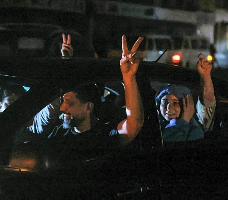 Irán vuelve a cerrar el estrecho de Ormuz ante el bloqueo de sus puertos por parte de EEUU