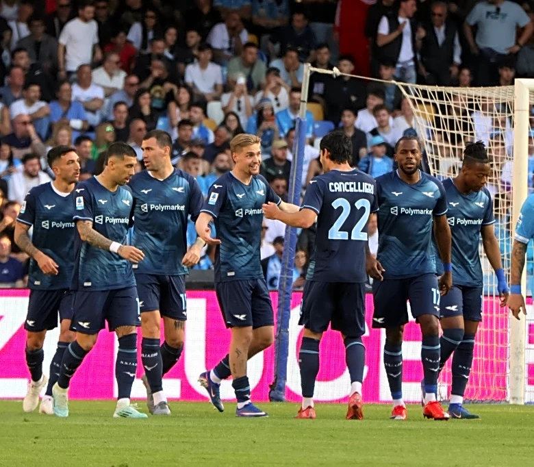 El Nápoles cae ante la Lazio y el Inter tiene una autopista hacia el título