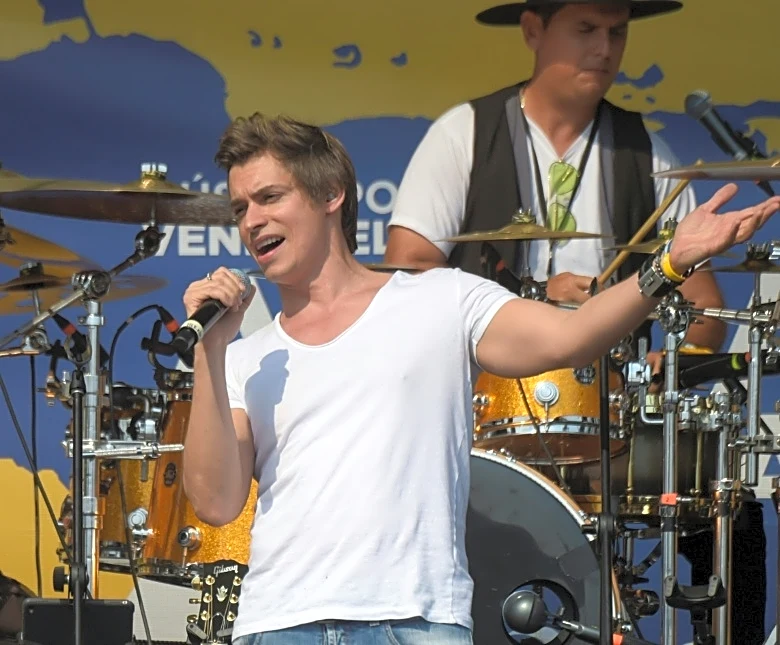 El cantante venezolano Carlos Baute admite que "no estuvo bien" insultar a Delcy Rodríguez