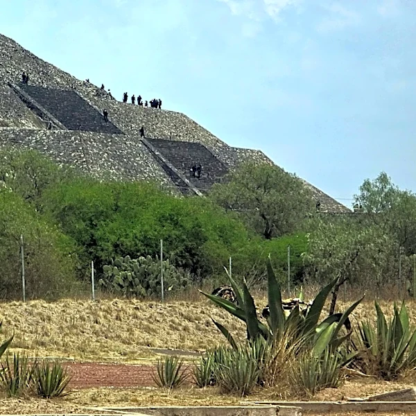 Un hombre mata a una canadiense en la zona arqueológica de Teotihuacán mexicana y se suicida