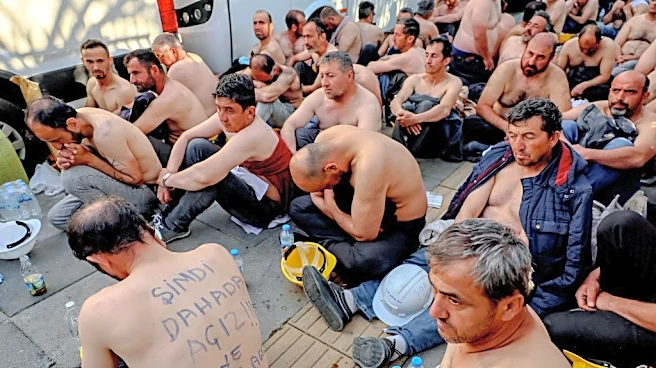 Turquía detiene a 110 mineros en huelga de hambre