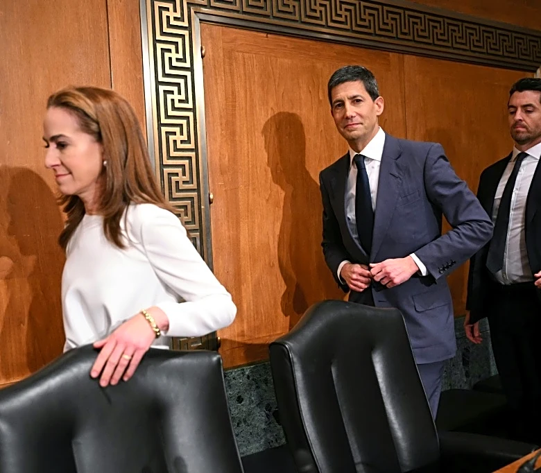 Kevin Warsh, de la línea dura contra la inflación a alinearse con Trump