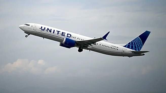 United Airlines sube sus tarifas hasta un 20% por el alza de combustibles