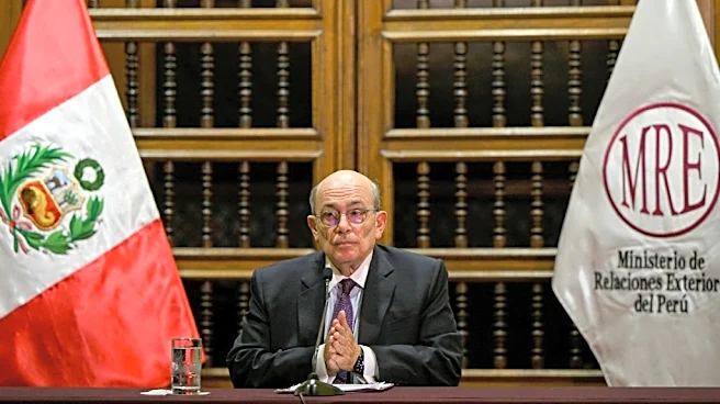 Renuncian el canciller y el ministro de Defensa de Perú tras un desacuerdo en la compra de cazas F-16 a EEUU