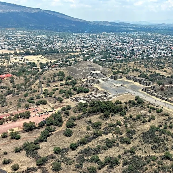Reabren las pirámides de Teotihuacán tras el ataque que dejó una canadiense muerta