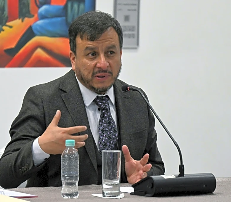 El presidente de Bolivia cambia al ministro de Hidrocarburos en medio de la crisis por la gasolina