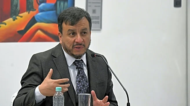 El presidente de Bolivia cambia al ministro de Hidrocarburos en medio de la crisis por la gasolina