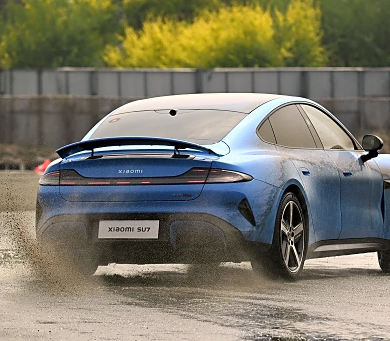 Los modelos eléctricos chinos protagonizan el gigantesco salón del automóvil de Pekín