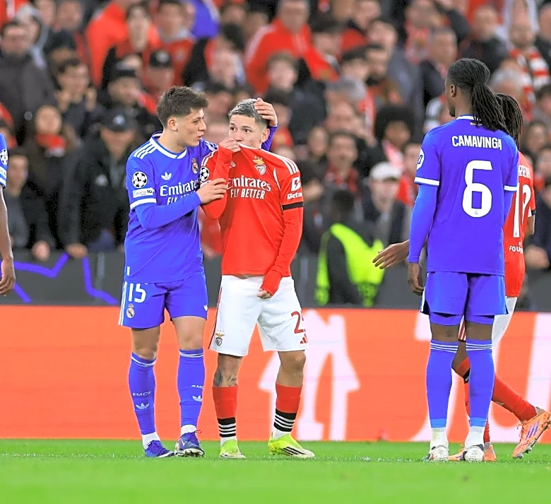 La UEFA suspende a Prestianni seis partidos por comportamiento "discriminatorio"