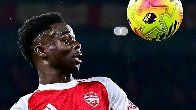 Bukayo Saka regresa a la lista del Arsenal tras un mes lesionado