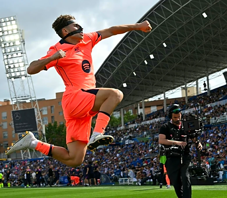 El Barcelona acaricia el título de Liga tras ganar en Getafe