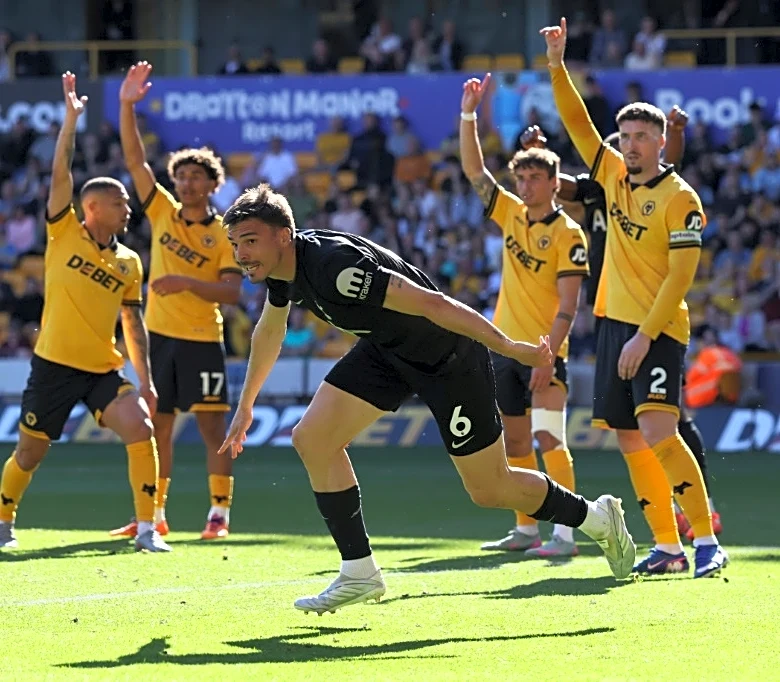 El Tottenham gana por primera vez en la Premier en 2026 pero sigue en descenso