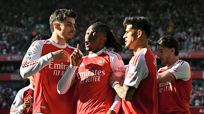 El Arsenal se aferra al córner para recuperar el liderato de la Premier