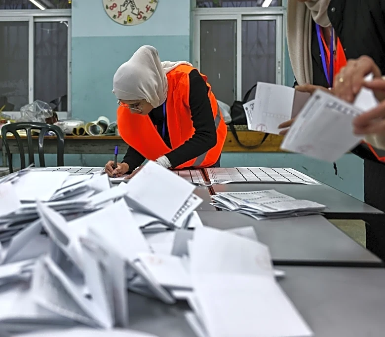 Partido Fatah del presidente palestino Abás lidera en las elecciones municipales en Cisjordania