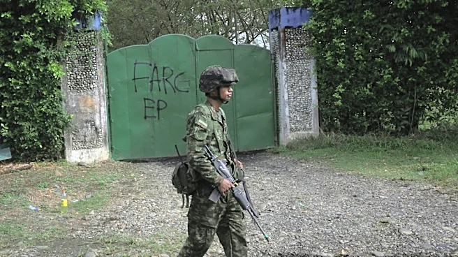Sentido homenaje a los 21 civiles muertos en el ataque más letal en décadas en Colombia