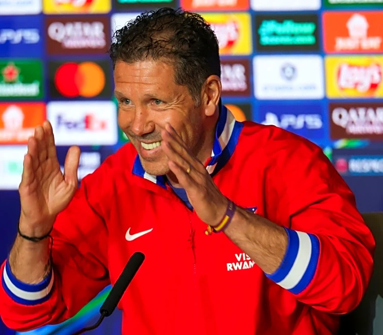 Simeone ilusionado con "un objetivo enorme que el club no ha logrado nunca"