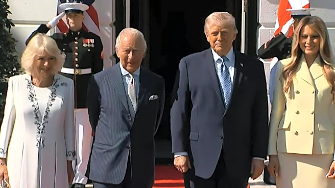 Trump dice a Carlos III que EEUU "no tiene amigos más cercanos que los británicos"