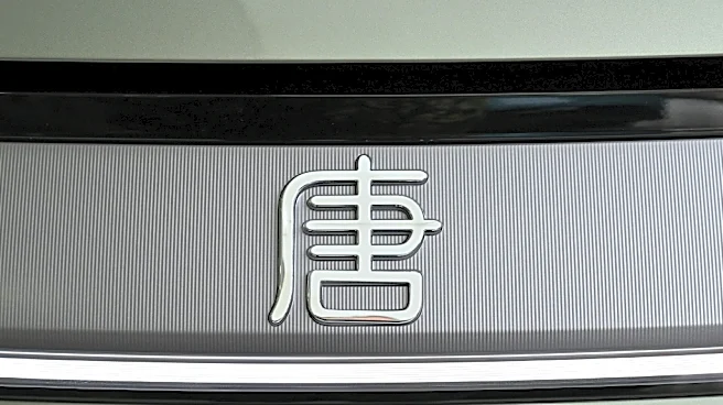 El beneficio neto del fabricante de autos chino BYD cae un 55% en el 1T