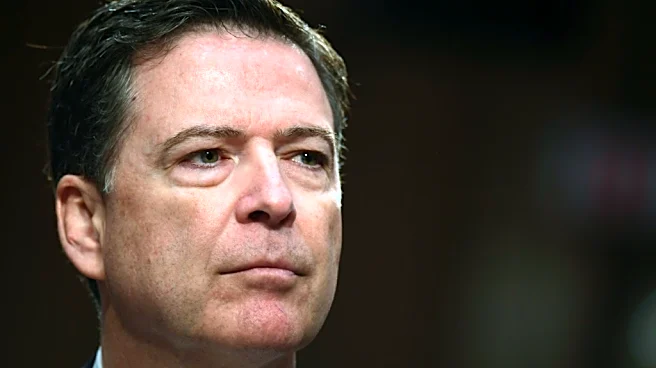 Acusan de nuevo al exdirector del FBI, adversario de Trump, según la prensa de EEUU