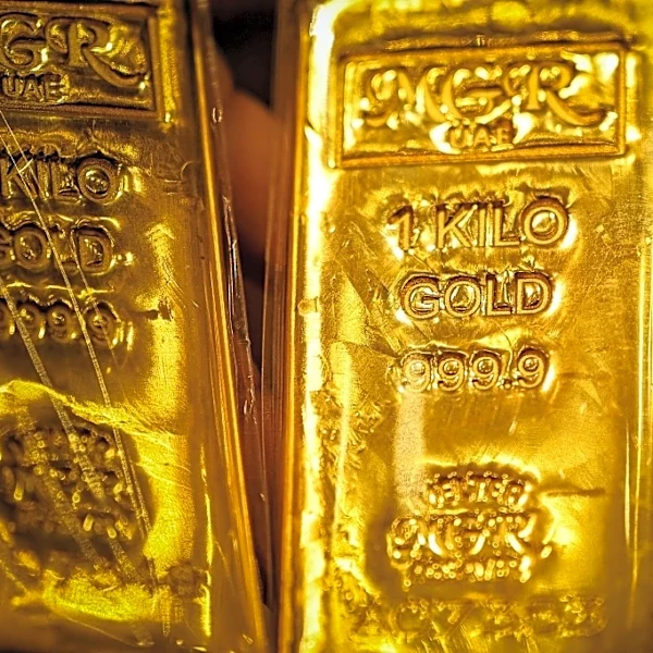 El oro pierde brillo en la guerra de Oriente Medio