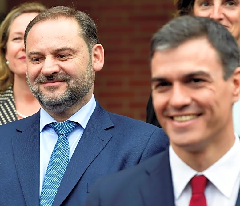 Empresario español acusado por la trama de corrupción señala directamente a Pedro Sánchez