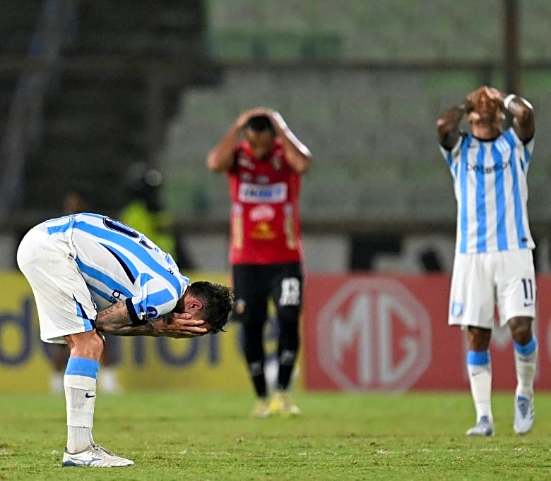 Riestra gana su primer partido internacional y Racing sigue colgado en la Sudamericana