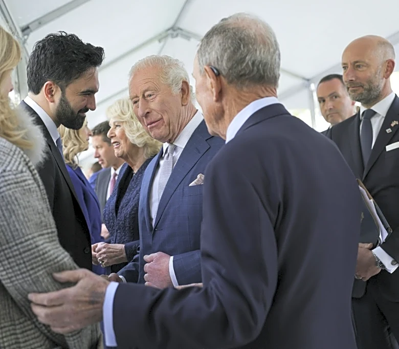 Mamdani pide al rey Carlos que "devuelva" preciado diamante que reclama India