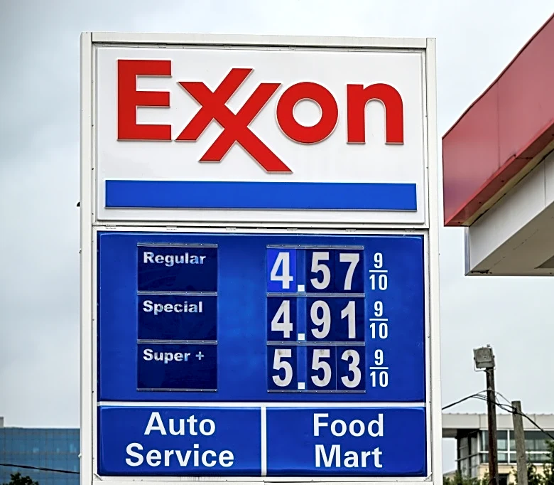 Economía de EEUU repunta menos de lo esperado y se dispara la inflación