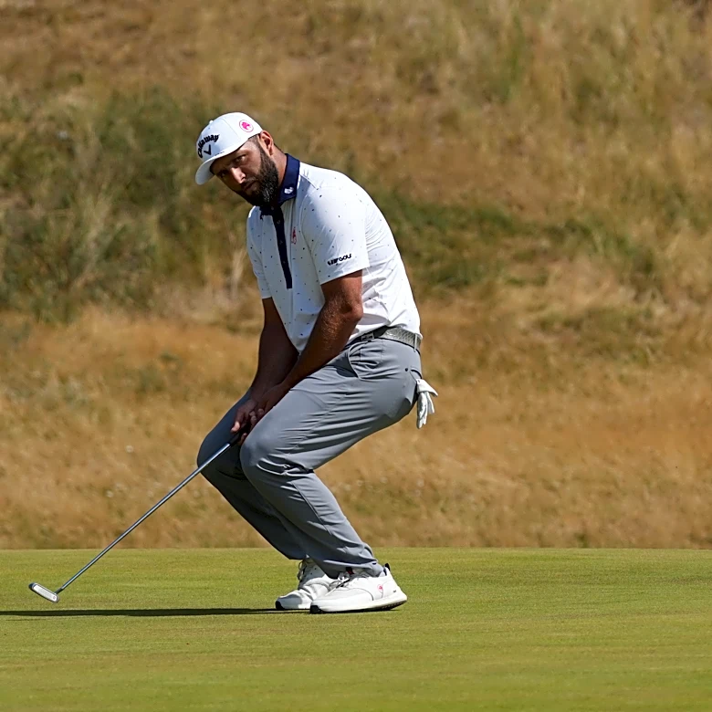 Jon Rahm, tras lanzar un palo, recibe advertencia de conducta en el Abierto Británico