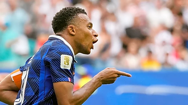 Los premios del Mundial: Messi busca despojar a Mbappé del Botín de Oro